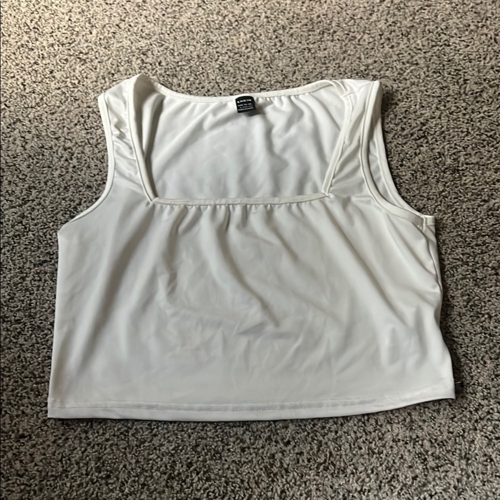 white Sleeveless Crop Tank Top